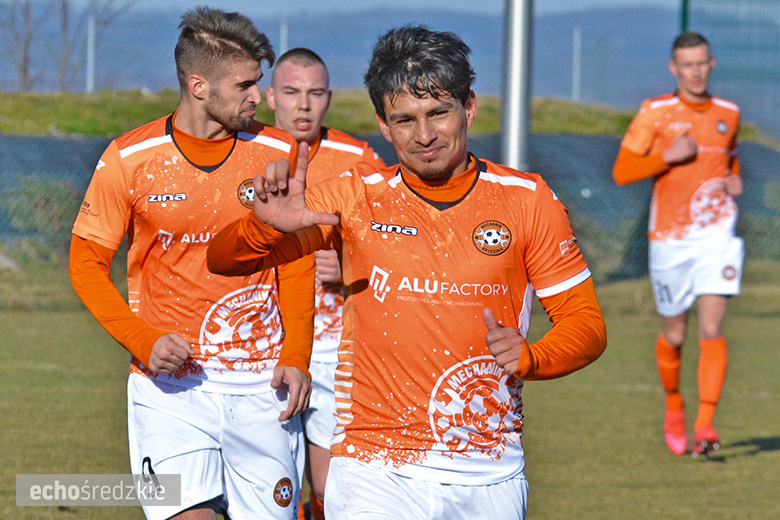 Mechanik Brzezina - Orzeł Prusice