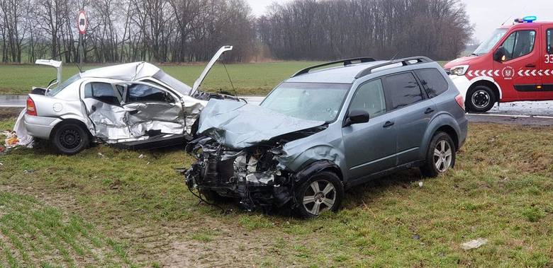 Wypadek na skrzyżowaniu w pobliżu Karczyc