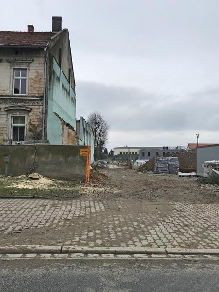 Wycinka drzew w okolicy inwestycji na terenach byłego zakładu Inco