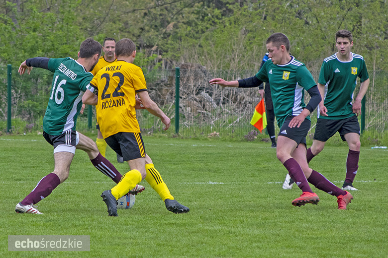 Tęcza Kwietno - Wilki Różana 2:4