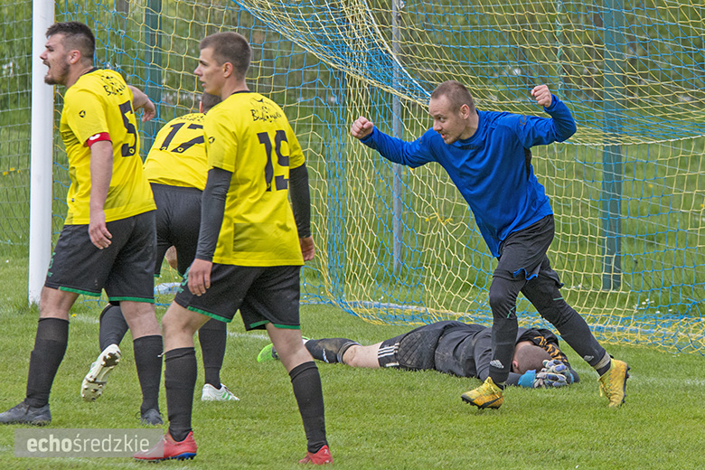 Orzeł Bukówek - Błękitni Chwalimierz 1:2