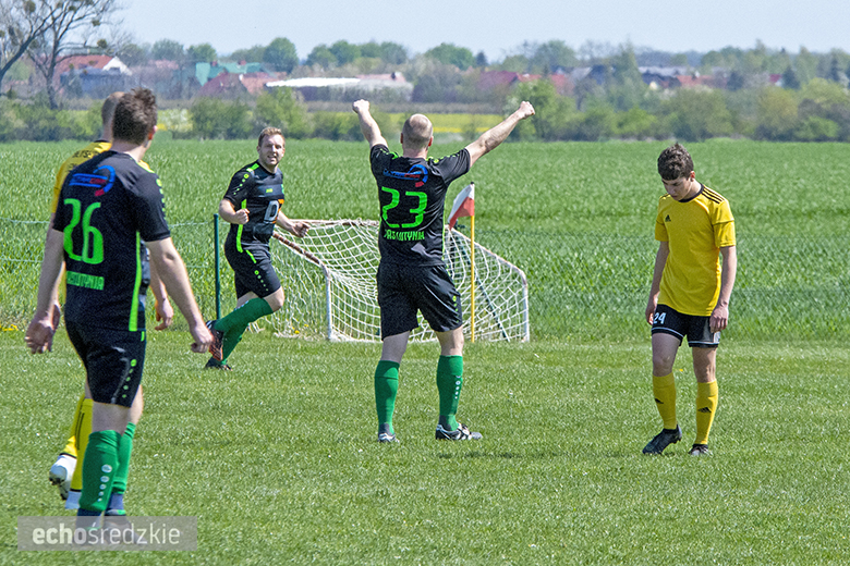 Piast Lutynia - Błyskawica Lenartowice 2:2