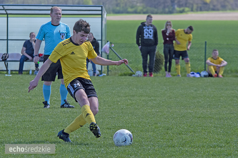 Piast Lutynia - Błyskawica Lenartowice 2:2