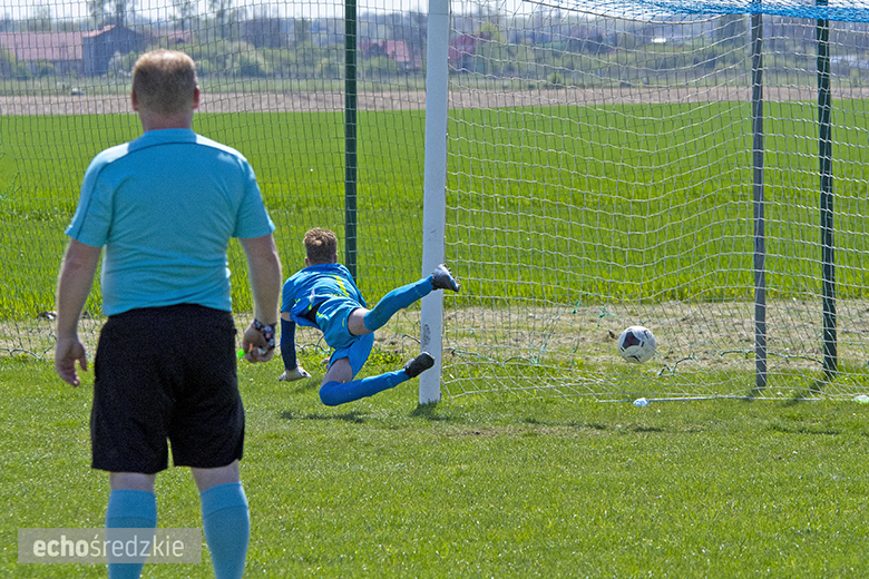 Piast Lutynia - Błyskawica Lenartowice 2:2