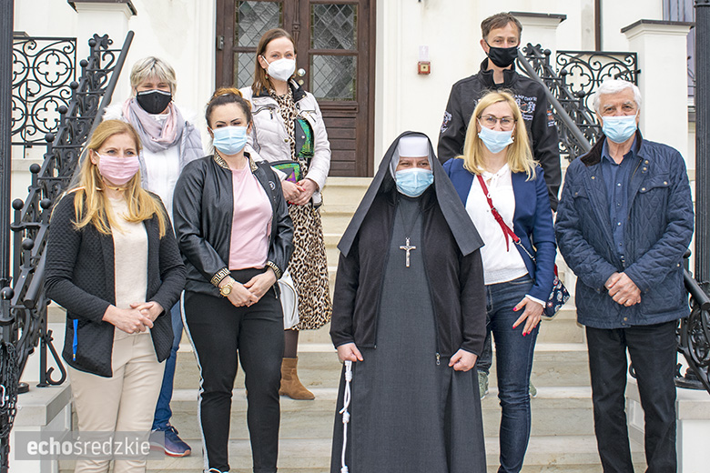 Przekazanie środków czystości i kosmetyków przez Stowarzyszenie Aktywni Razem