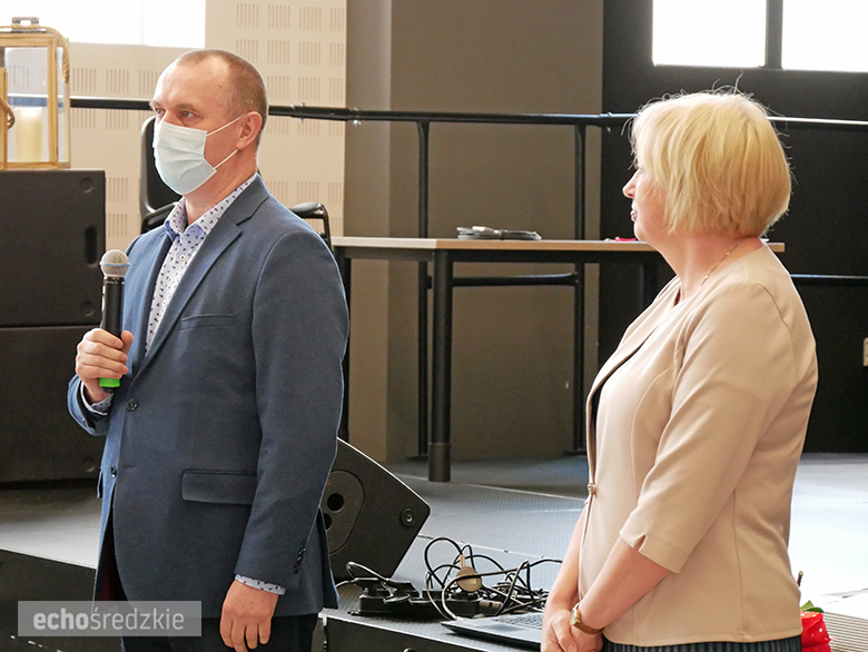 Tegoroczni maturzyści odebrali świadectwa