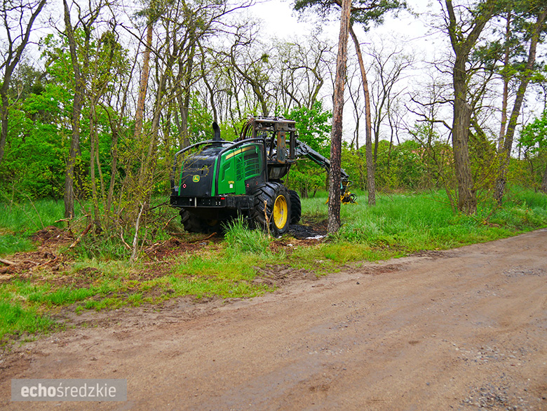 Pożar maszyny do wycinki drzew