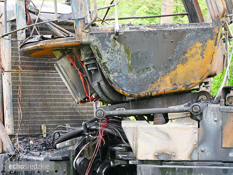 Pożar maszyny do wycinki drzew