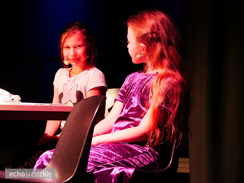 "Jeszcze wszystko będzie normalnie" piękny spektakl w reżyserii Agnieszki i Michała Gawlińskich