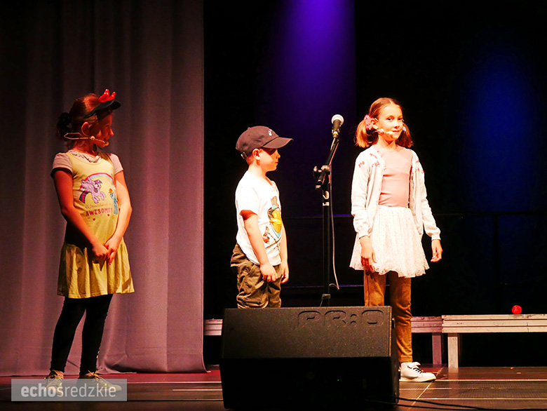 "Jeszcze wszystko będzie normalnie" piękny spektakl w reżyserii Agnieszki i Michała Gawlińskich