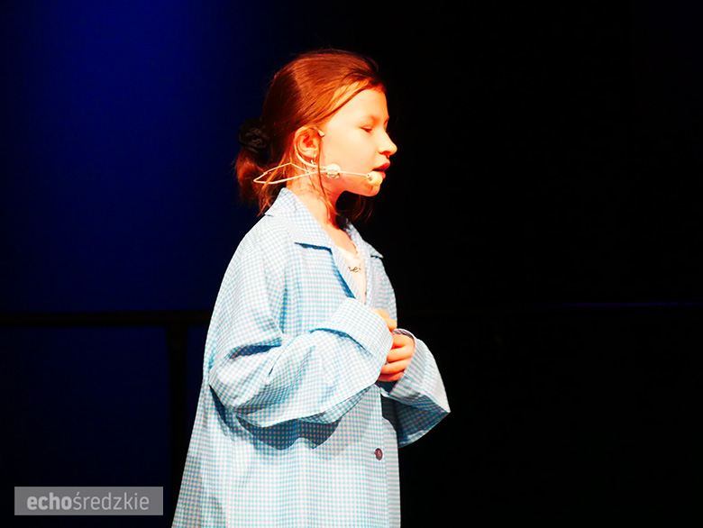 "Jeszcze wszystko będzie normalnie" piękny spektakl w reżyserii Agnieszki i Michała Gawlińskich