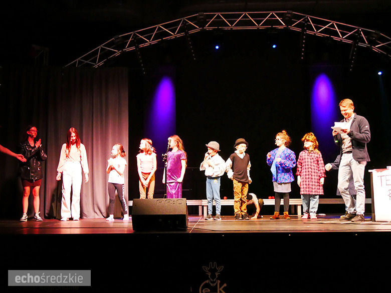 "Jeszcze wszystko będzie normalnie" piękny spektakl w reżyserii Agnieszki i Michała Gawlińskich