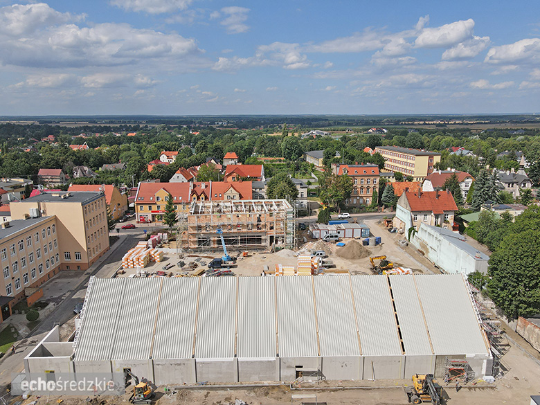 Budowa obiektów handlowo-usługowych w Środzie Śląskiej