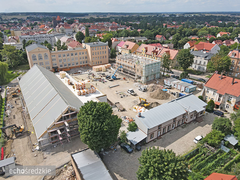 Budowa obiektów handlowo-usługowych w Środzie Śląskiej