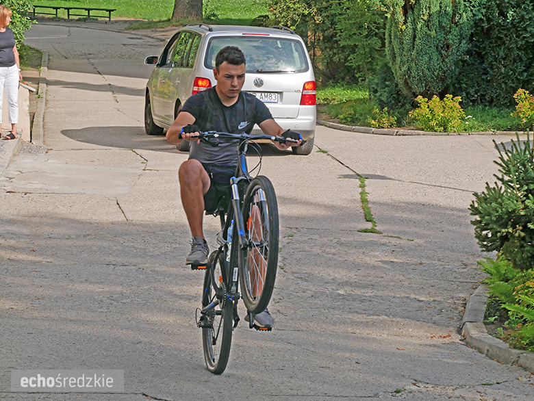 Piknik rodzinny na terenie Specjalnego Ośrodka Szkolno-Wychowawczego w Środzie Śląskiej