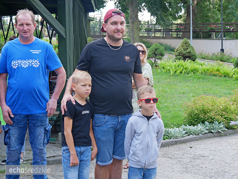 Piknik rodzinny na terenie Specjalnego Ośrodka Szkolno-Wychowawczego w Środzie Śląskiej