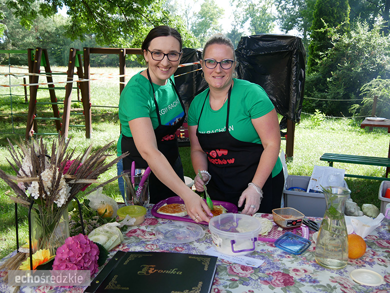 Piknik rodzinny na terenie Specjalnego Ośrodka Szkolno-Wychowawczego w Środzie Śląskiej