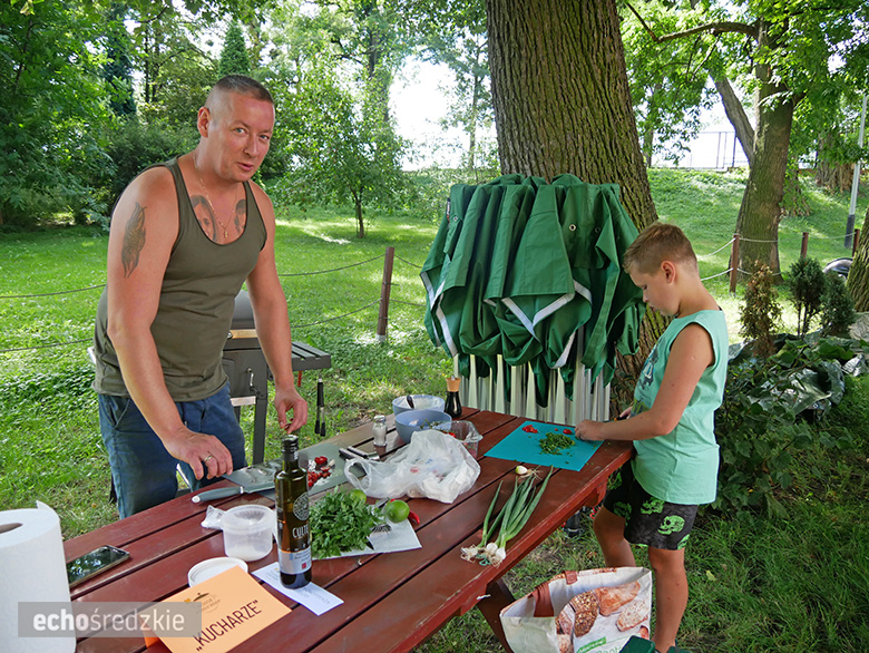 Piknik rodzinny na terenie Specjalnego Ośrodka Szkolno-Wychowawczego w Środzie Śląskiej