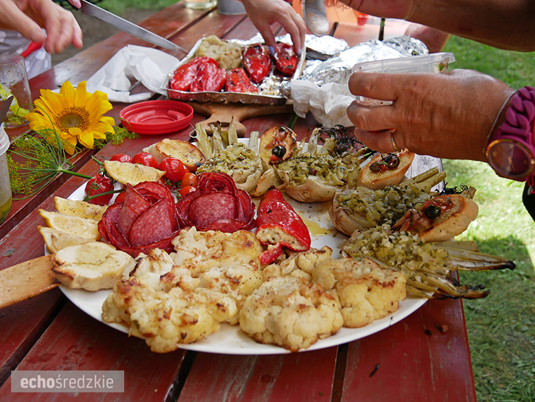 Piknik rodzinny na terenie Specjalnego Ośrodka Szkolno-Wychowawczego w Środzie Śląskiej