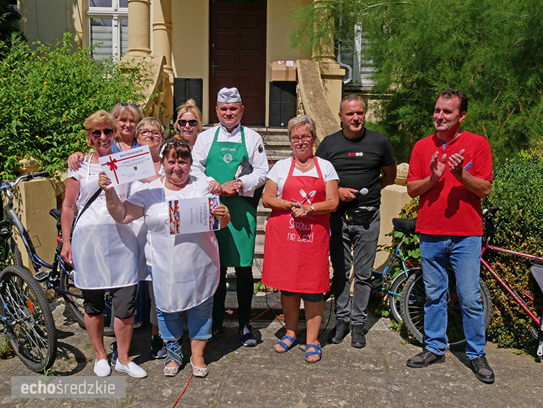 Piknik rodzinny na terenie Specjalnego Ośrodka Szkolno-Wychowawczego w Środzie Śląskiej