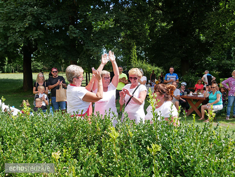 Piknik rodzinny na terenie Specjalnego Ośrodka Szkolno-Wychowawczego w Środzie Śląskiej