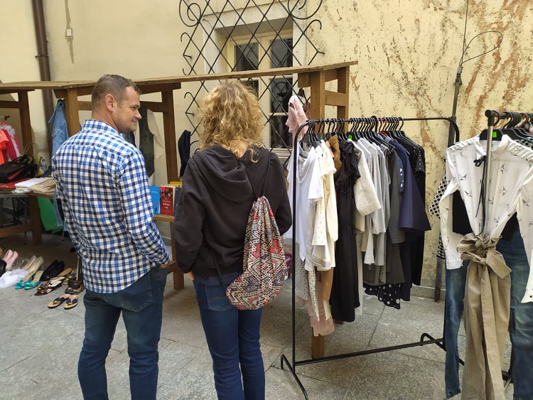 Pchli Targ na dziedzińcu średzkiego muzeum