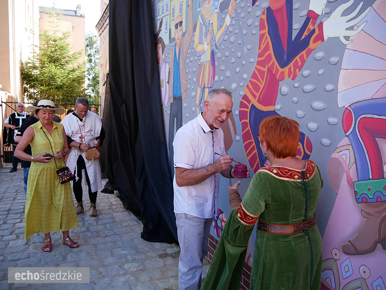 Odsłonięcie muralu w Środzie Śląskiej