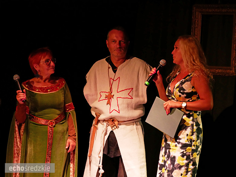 Odsłonięcie muralu w Środzie Śląskiej