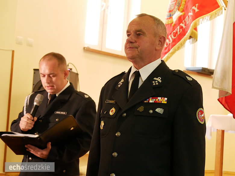 Uroczyste wręczenie odznaczeń podczas świętowania 75-lecia OSP w gminie Malczyce