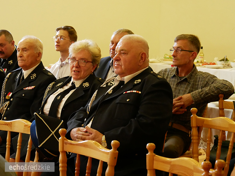 Uroczyste wręczenie odznaczeń podczas świętowania 75-lecia OSP w gminie Malczyce