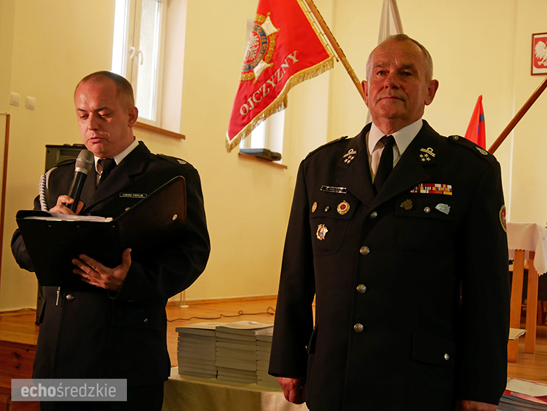 Uroczyste wręczenie odznaczeń podczas świętowania 75-lecia OSP w gminie Malczyce