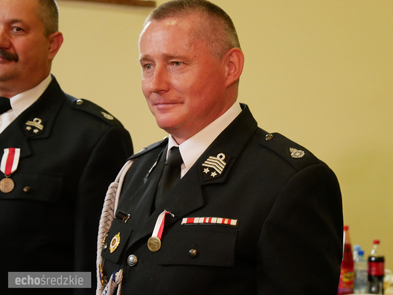 Uroczyste wręczenie odznaczeń podczas świętowania 75-lecia OSP w gminie Malczyce