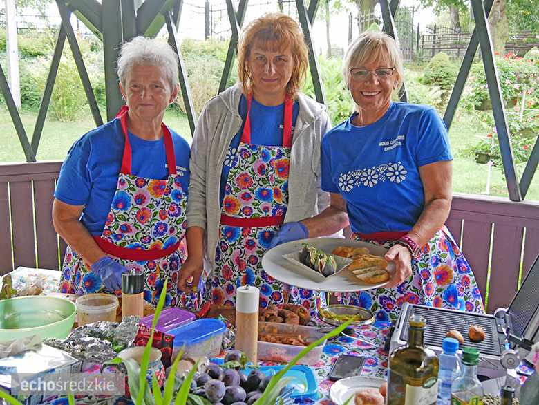 6 zespołów przygotowywało sałatkę z kurczaka