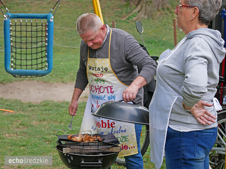 6 zespołów przygotowywało sałatkę z kurczaka