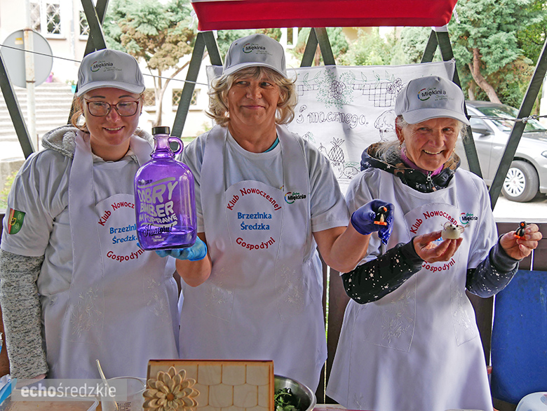 6 zespołów przygotowywało sałatkę z kurczaka