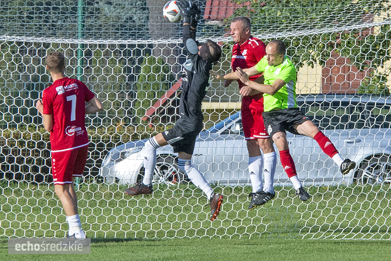 Pogoń Miękinia - Zjednoczeni Łowęcice 8:0