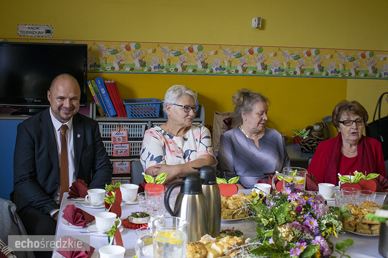 Przedstawienie "Królewna Śnieżka" w wykonaniu najstarszej grupy