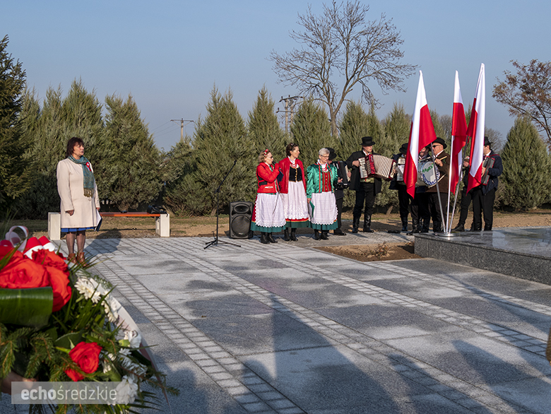 Obchody Święta Niepodległości w Kostomłotach