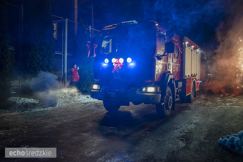 Powitanie nowego samochodu OSP Lusina