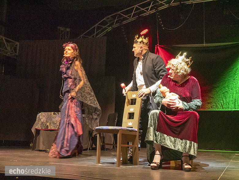 Spektakl "Śpiąca Królewna" w Powiatowym Centrum Kultury Alternatywnej