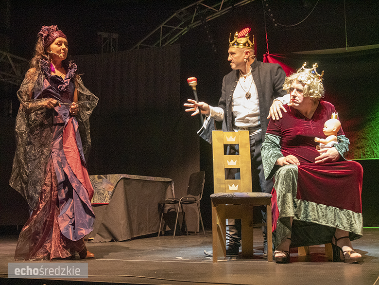 Spektakl "Śpiąca Królewna" w Powiatowym Centrum Kultury Alternatywnej