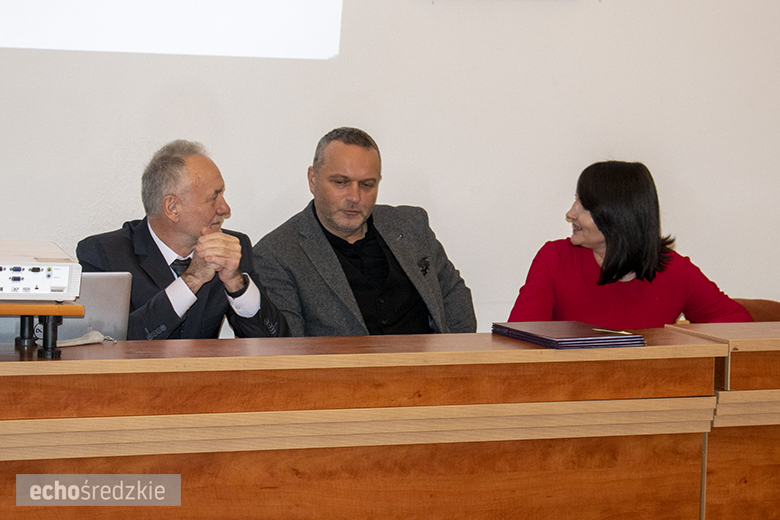 Podpisanie umów partnerskich pomiędzy powiatem a gminami