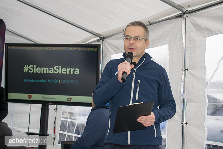 Prezentacja odrestaurowanego Forda Sierra w Komornikach