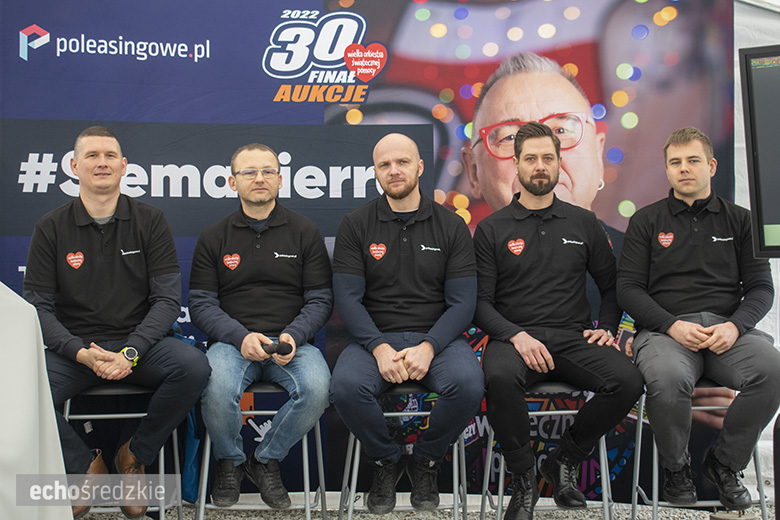 Prezentacja odrestaurowanego Forda Sierra w Komornikach