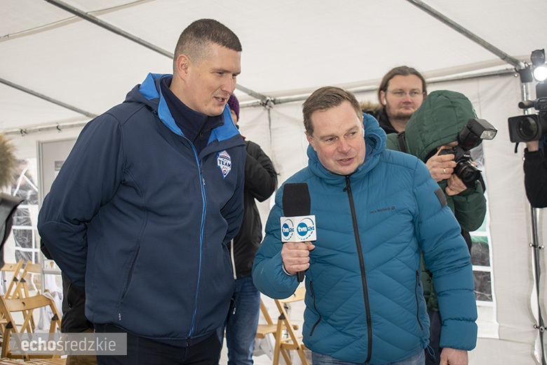 Prezentacja odrestaurowanego Forda Sierra w Komornikach