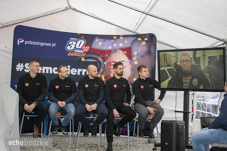 Prezentacja odrestaurowanego Forda Sierra w Komornikach