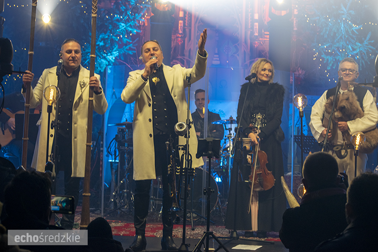 Przegląd kolęd i pastorałek w wykonaniu Golec uOrkiestra