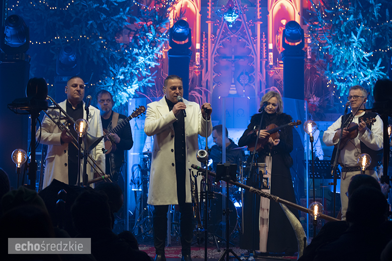 Przegląd kolęd i pastorałek w wykonaniu Golec uOrkiestra