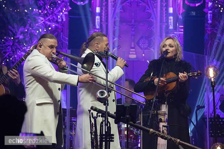 Przegląd kolęd i pastorałek w wykonaniu Golec uOrkiestra