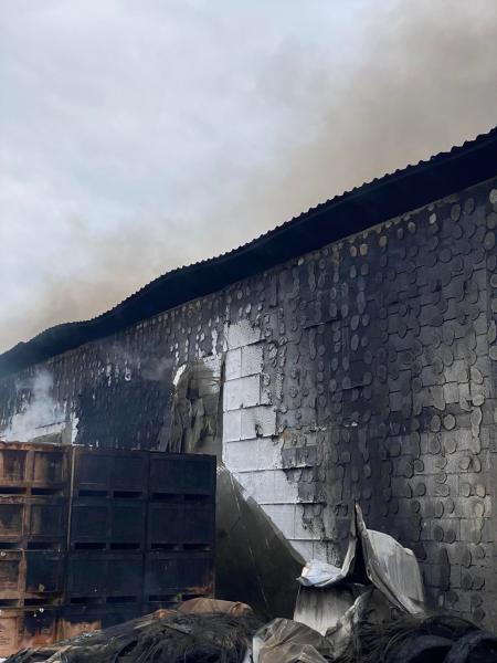 Pożar hali magazynowej